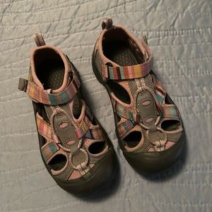 Keen Venice H2 Closed Toe Water Sandals Lilac/Raya kids 12 VGUC